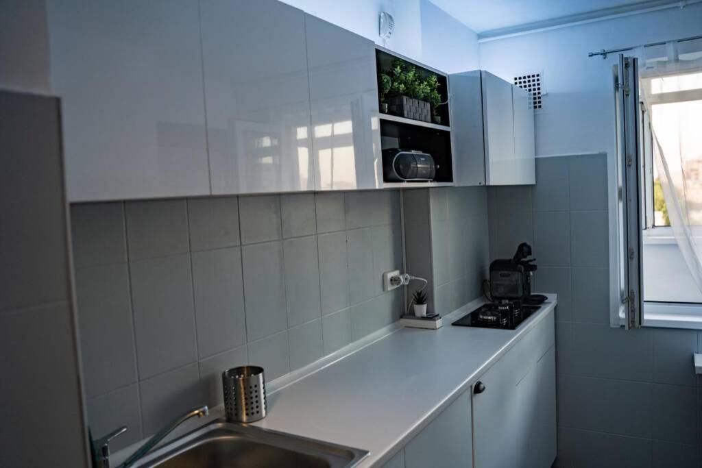 Modern 1 Bedroom Apartment In Bucharest Center! 外观 照片